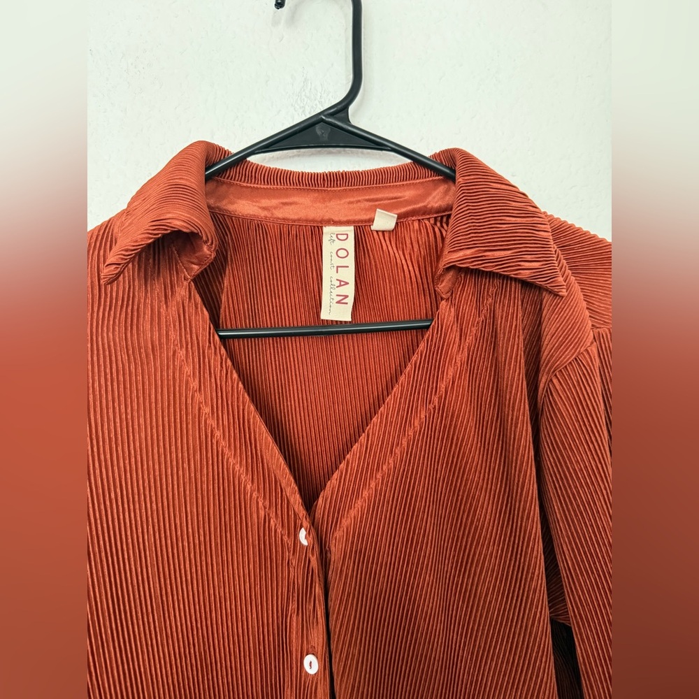 Anthropologie DOLAN lettuce-hem button down top- Medium - Picture 8 of 15